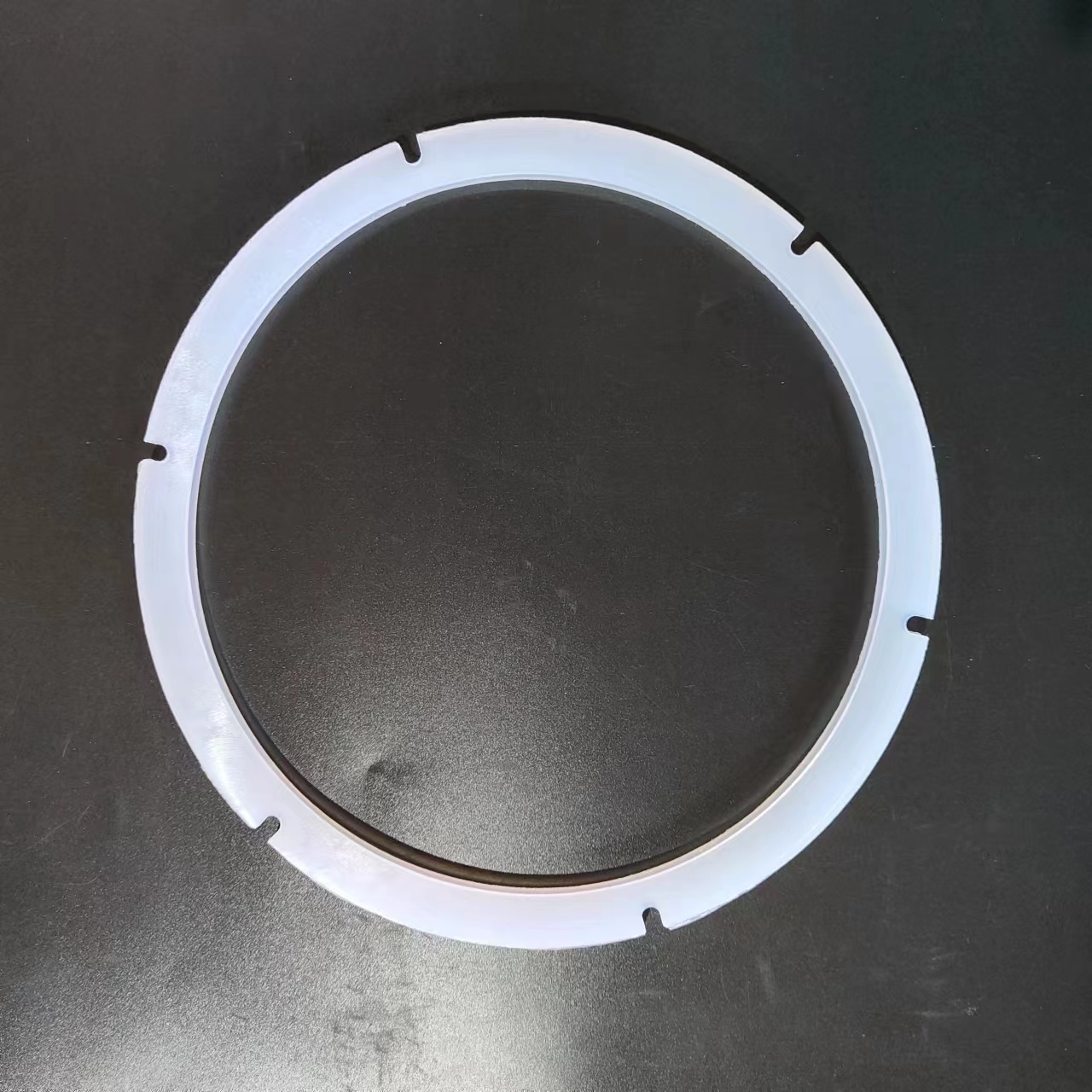 異形設(shè)備找不到合適密封圈？嶸牌非標(biāo)定制硅膠密封圈，萬(wàn)種規(guī)格，解決特殊尺寸難題