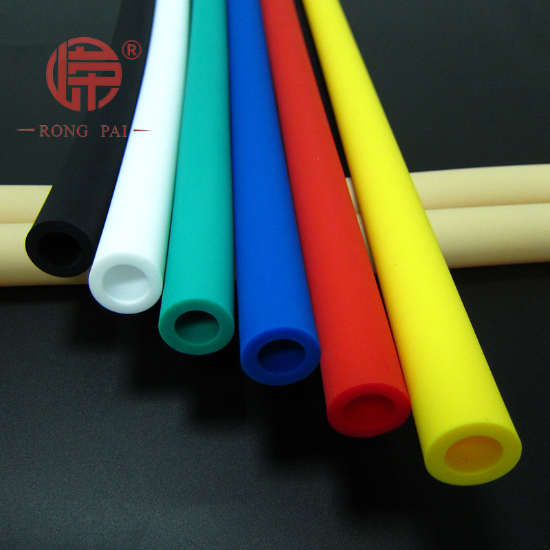 設(shè)備摩擦導(dǎo)致軟管常破？嶸牌硅膠管外覆耐磨層，壽命提升3倍！